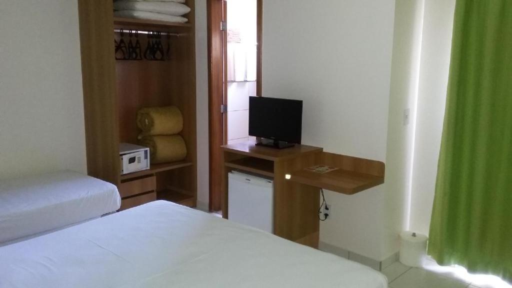 Golden Dolphin Grand Hotel - Flat Caldas Novas Exterior photo